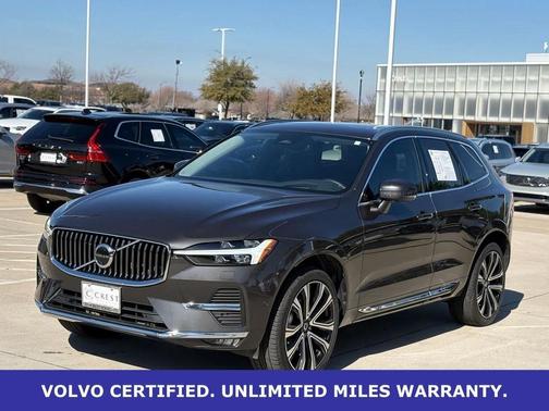 2023 Volvo XC60 B5 Ultimate Bright Theme