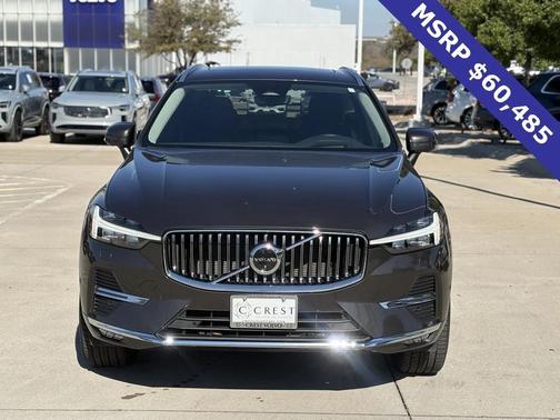 2023 Volvo XC60 B5 Ultimate Bright Theme