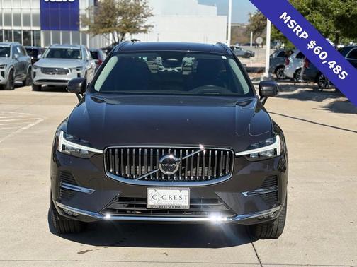 2023 Volvo XC60 B5 Ultimate Bright Theme