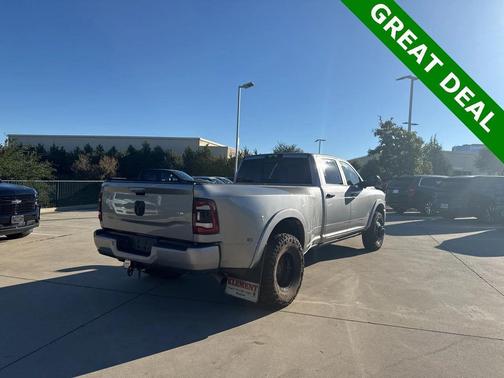 2021 RAM 3500 Laramie Crew CAB 4X4 Night Edition