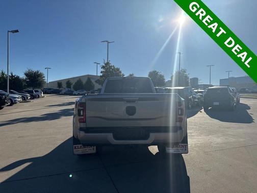 2021 RAM 3500 Laramie Crew CAB 4X4 Night Edition