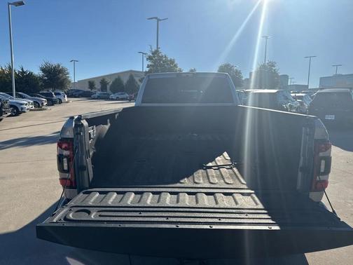 2021 RAM 3500 Laramie Crew CAB 4X4 Night Edition