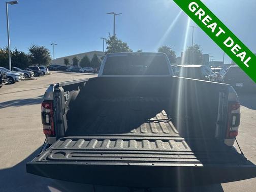 2021 RAM 3500 Laramie Crew CAB 4X4 Night Edition