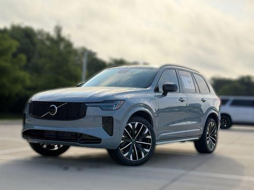 Vapour Grey 2026 Volvo XC90 Plug-In Hybrid T8 Ultra Dark Theme 7-Seater