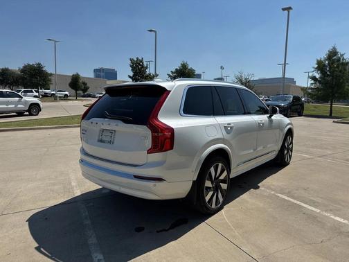 2023 Volvo XC90 Recharge Plug-In Hybrid Ultimate