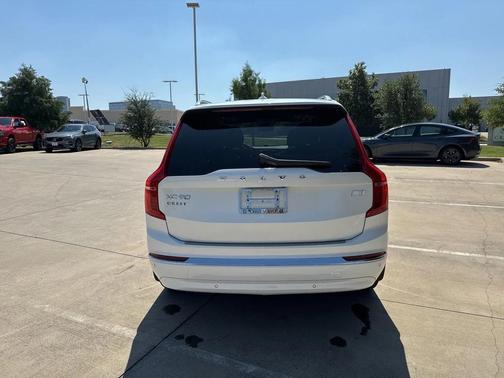 2023 Volvo XC90 Recharge Plug-In Hybrid Ultimate