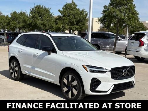 2024 Volvo XC60 Recharge Plug-In Hybrid T8 Plus Dark Theme