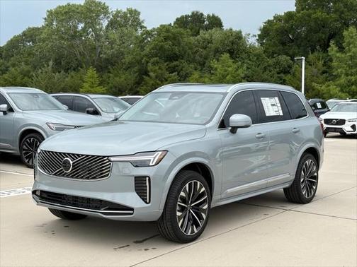 2026 Volvo XC90 B5 Core