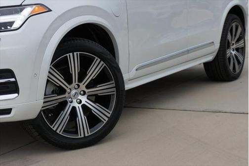 2025 Volvo XC90 Plug-In Hybrid T8 (2025.5) Ultra 7-Seater