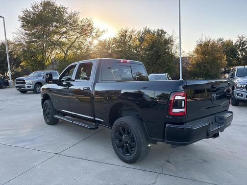 2024 RAM 2500 Big Horn Night Edition Safety Group Level 2 Equipm