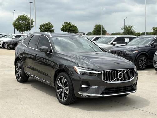 2022 Volvo XC60 B6 Inscription