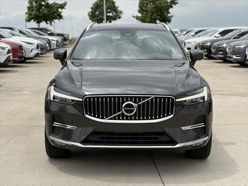 2022 Volvo XC60 B6 Inscription