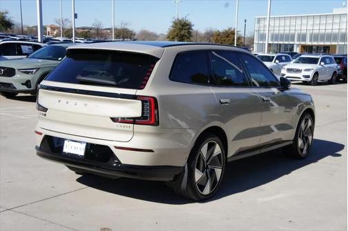 2025 Volvo EX90 Twin Motor Ultra 6-Seater