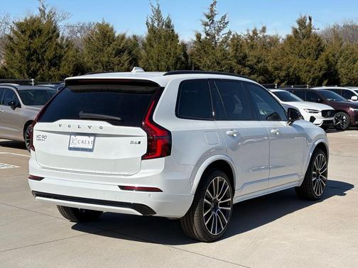 2026 Volvo XC90 B6 Ultra Dark Theme 7-Seater