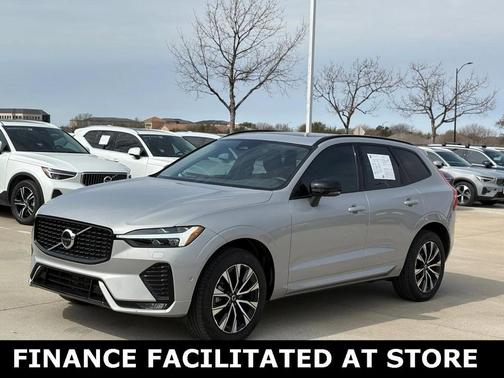 2025 Volvo XC60 B5 Plus