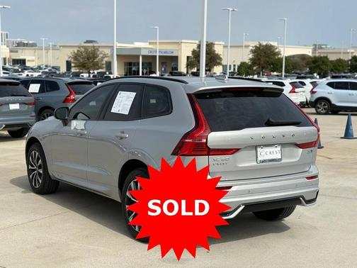 2025 Volvo XC60 B5 Plus