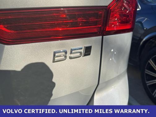 2025 Volvo XC60 B5 Plus