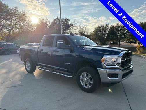 2024 RAM 2500 Big Horn Level 2 Equipment Group