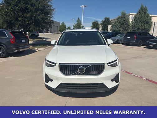 Crystal White Pearl 2025 Volvo XC40 B5 Plus Bright Theme