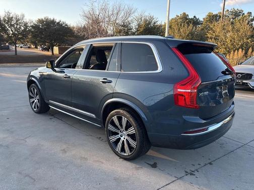 2024 Volvo XC90 B6 Ultimate Bright Theme 7-Seater
