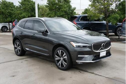 2022 Volvo XC60 B5 Inscription