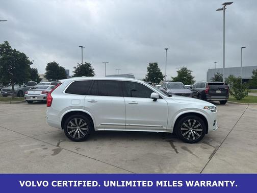 Crystal White Metallic 2023 Volvo XC90 B6 Plus 7-Seater