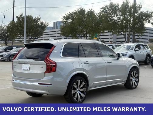 2022 Volvo XC90 T6 Inscription