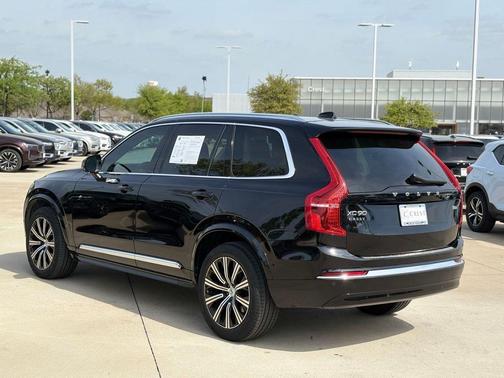 Onyx Black Metallic 2023 Volvo XC90 B6 Plus 7-Seater