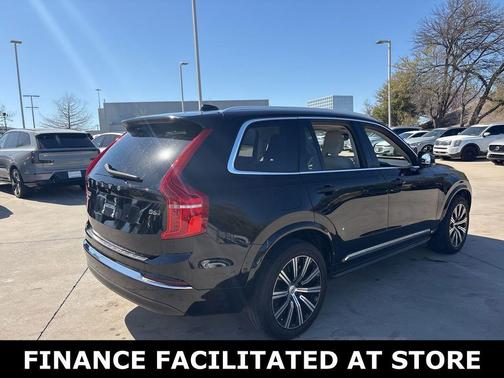 Onyx Black Metallic 2023 Volvo XC90 B6 Plus 7-Seater
