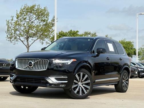Onyx Black Metallic 2023 Volvo XC90 B6 Plus 7-Seater