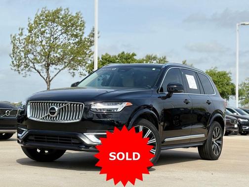Onyx Black Metallic 2023 Volvo XC90 B6 Plus 7-Seater