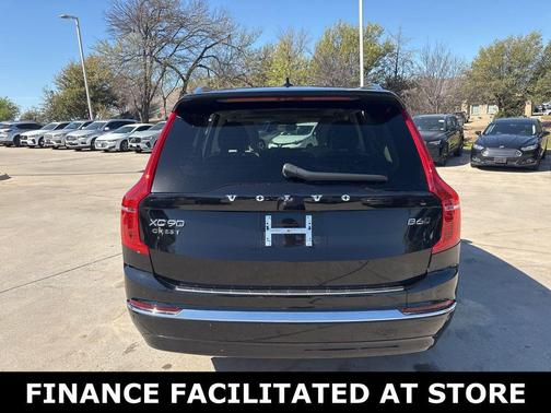 Onyx Black Metallic 2023 Volvo XC90 B6 Plus 7-Seater