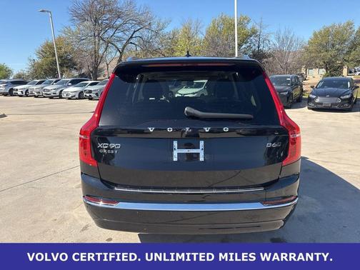 Onyx Black Metallic 2023 Volvo XC90 B6 Plus 7-Seater