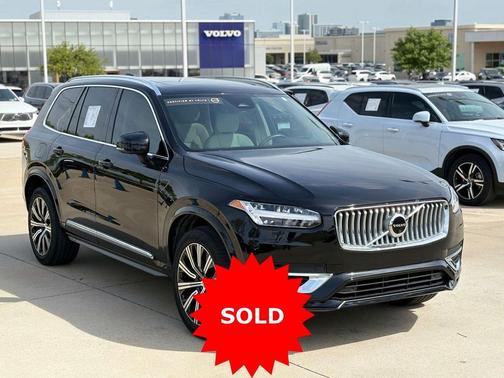 Onyx Black Metallic 2023 Volvo XC90 B6 Plus 7-Seater