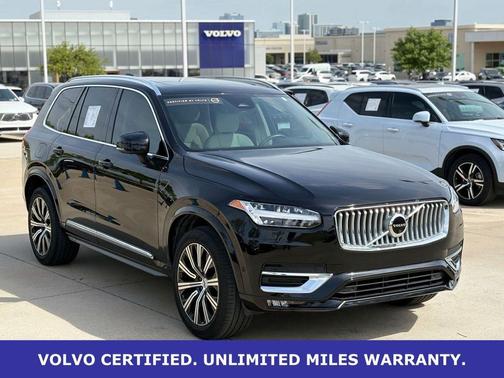 Onyx Black Metallic 2023 Volvo XC90 B6 Plus 7-Seater