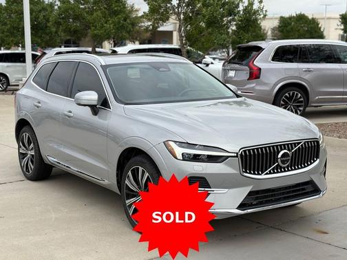 Silver Dawn Metallic 2023 Volvo XC60 B5 Plus Bright Theme