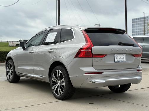 2023 Volvo XC60 B5 Plus Bright Theme