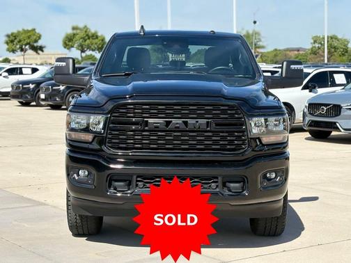 Diamond Black Crystal Pearlcoat 2024 RAM 2500 Big Horn Night Edition Safety Group