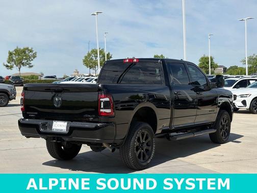 Diamond Black Crystal Pearlcoat 2024 RAM 2500 Big Horn Night Edition Safety Group