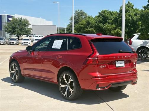 2022 Volvo XC60 Recharge Plug-In Hybrid T8 R-Design