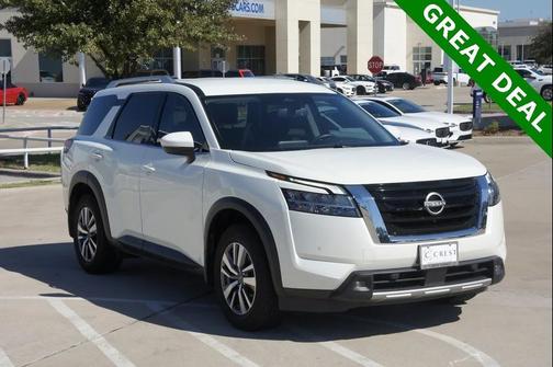 2022 Nissan Pathfinder SL