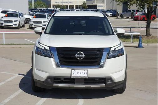 2022 Nissan Pathfinder SL