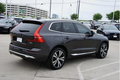 2022 Volvo XC60 B5 Inscription