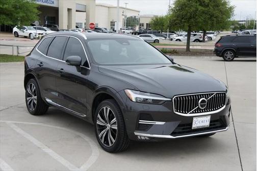 2022 Volvo XC60 B5 Inscription
