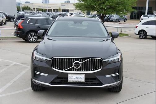 2022 Volvo XC60 B5 Inscription