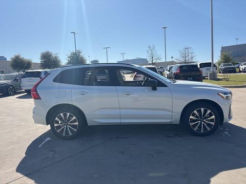 2024 Volvo XC60 B5 Core