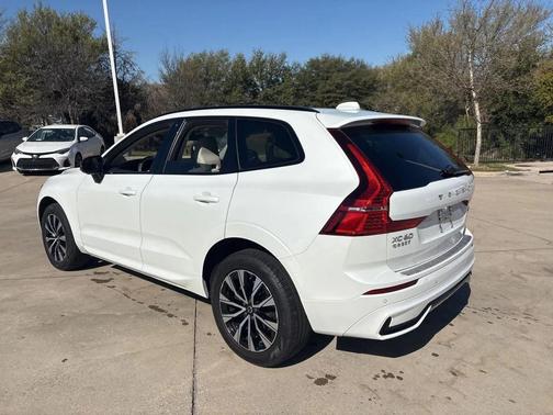 2024 Volvo XC60 B5 Core