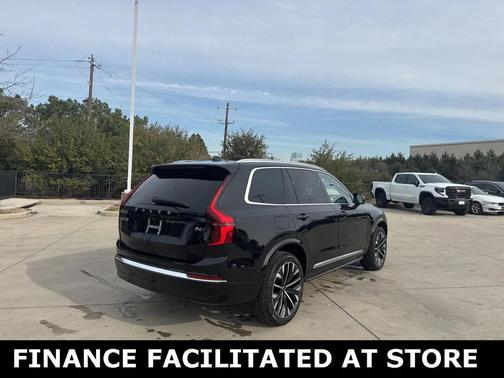 2025 Volvo XC90 B6 Plus 7-Seater