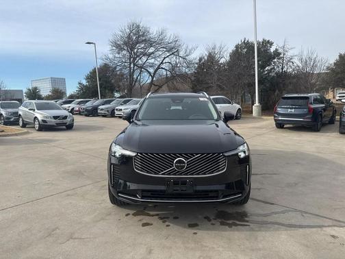 2025 Volvo XC90 B6 Plus 7-Seater