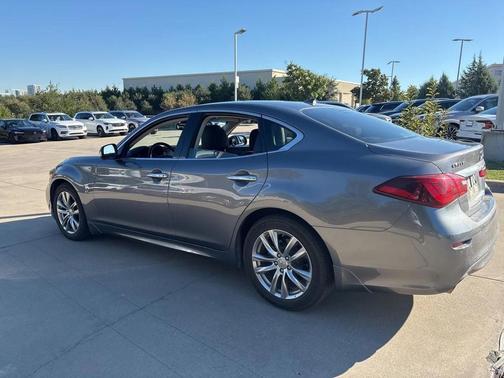 2019 INFINITI Q70 3.7 LUXE